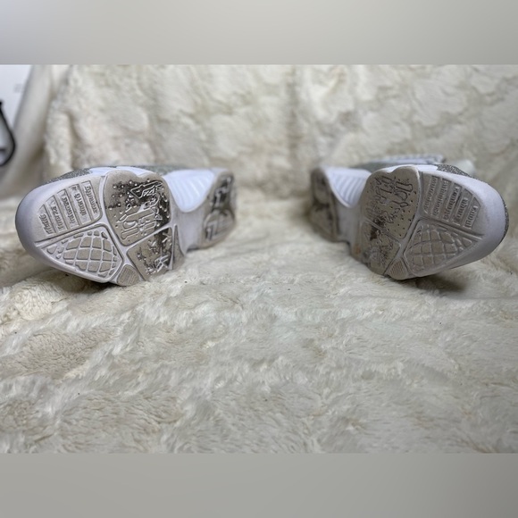 2019Womens Air Jordan 11 Retro 'Vast Grey' size 11 - Picture 4 of 6